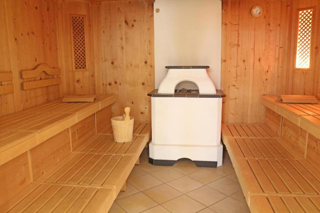 Ibex Hostel Nauders Esterno foto